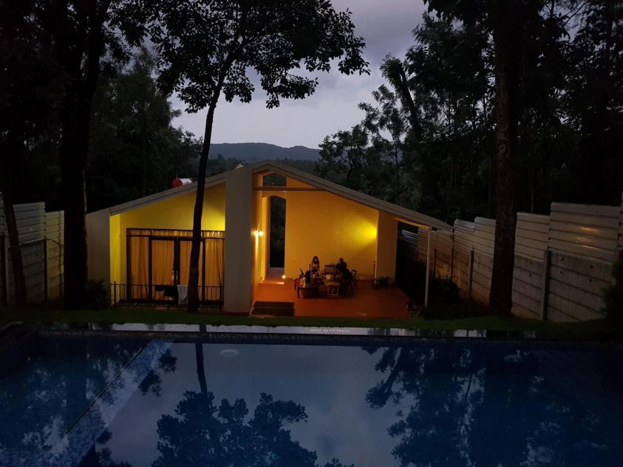 Aakriti Homestay Chikmagalūr Εξωτερικό φωτογραφία